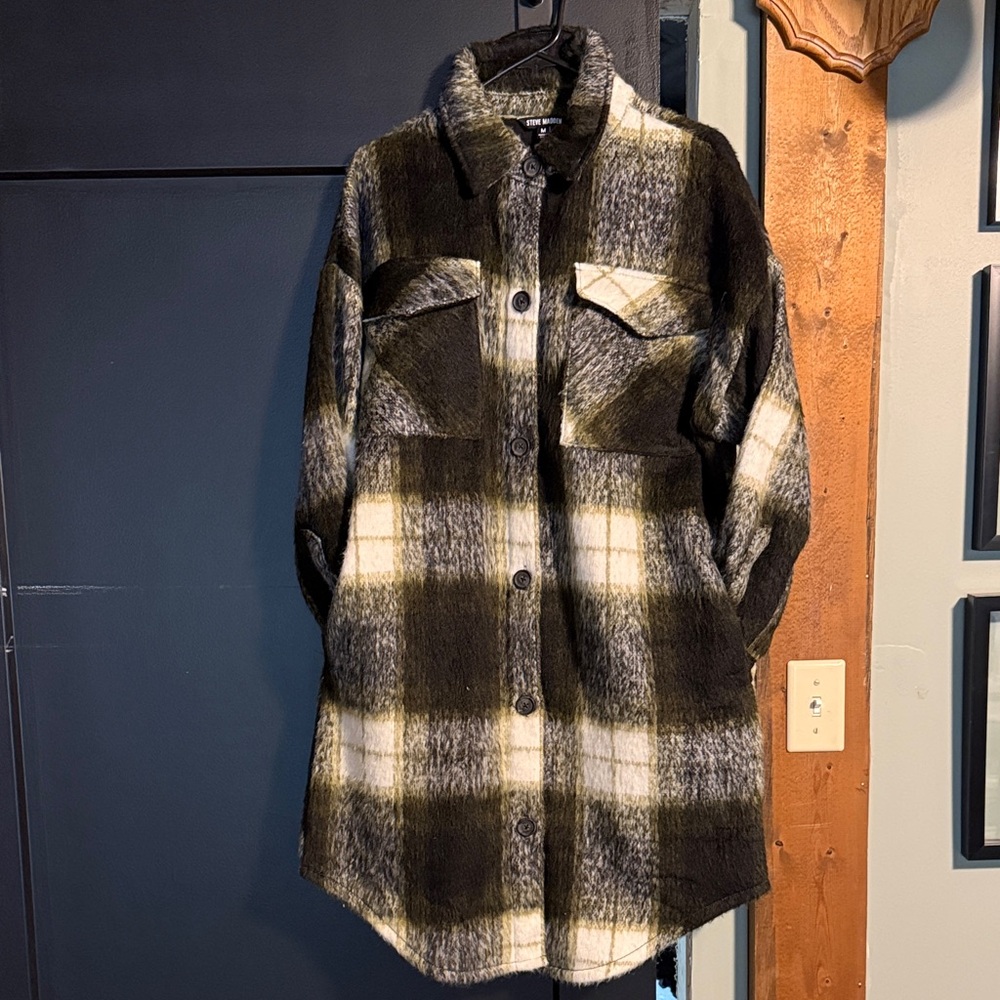 Steve Madden button down plaid jacket NWOT